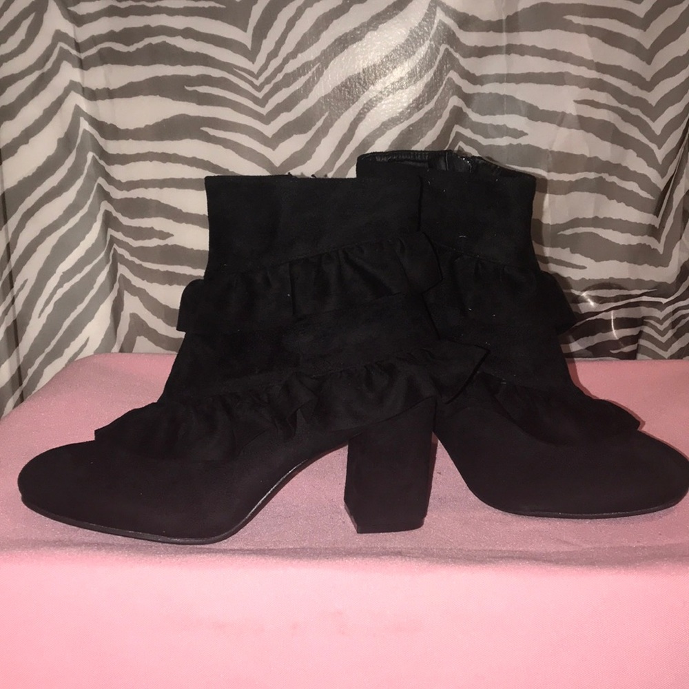 Festive Boot - Picture 2 of 4